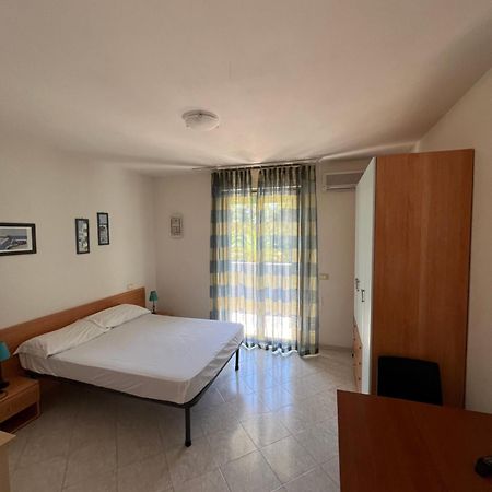 Residence Verde Pineta プリンチピナ・ア・マーレ 部屋 写真